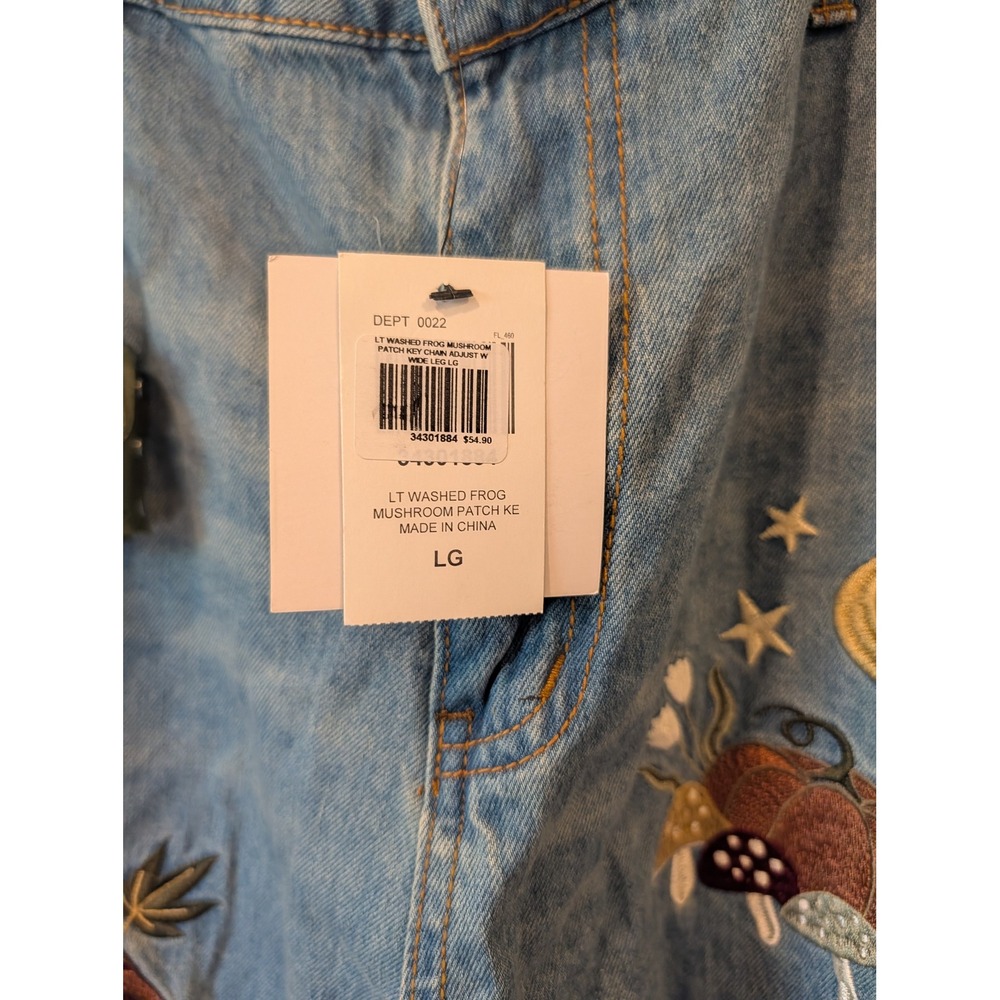 Hot Topic Frog Mushroom Embroidered Wide Leg Cargo Jean Light Wash LG NWT - Picture 5 of 6
